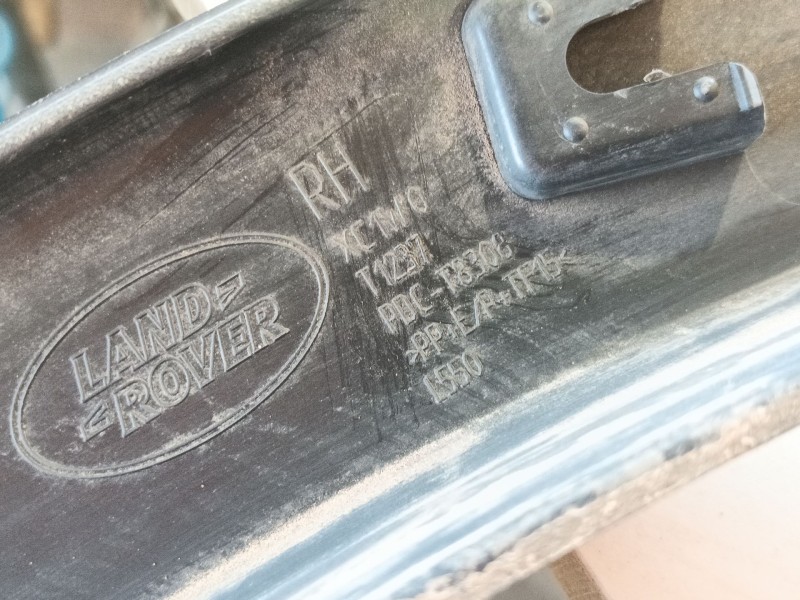 Recambio de aletin trasero derecho para land rover discovery sport (l550) 2.0 d referencia OEM IAM   