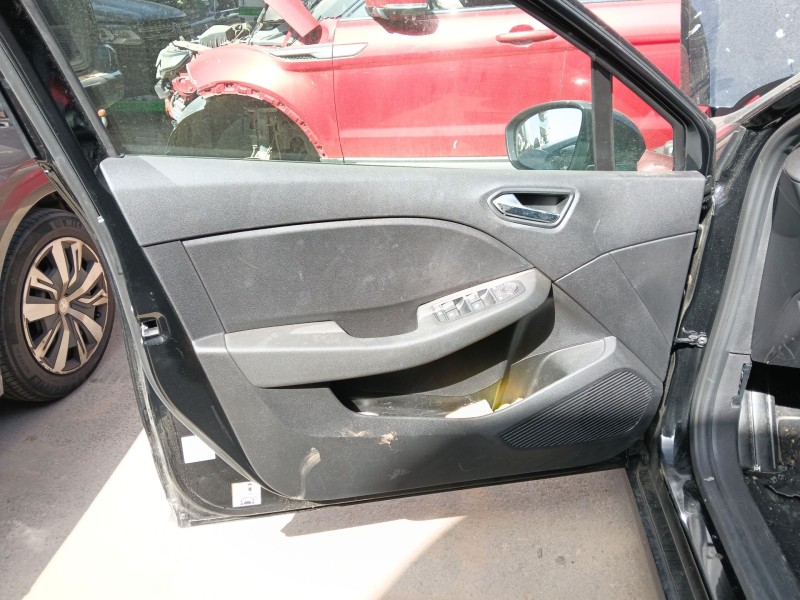 Recambio de guarnecido puerta delantera izquierda para renault clio v (b7_) tce 90 (b7mt) referencia OEM IAM   