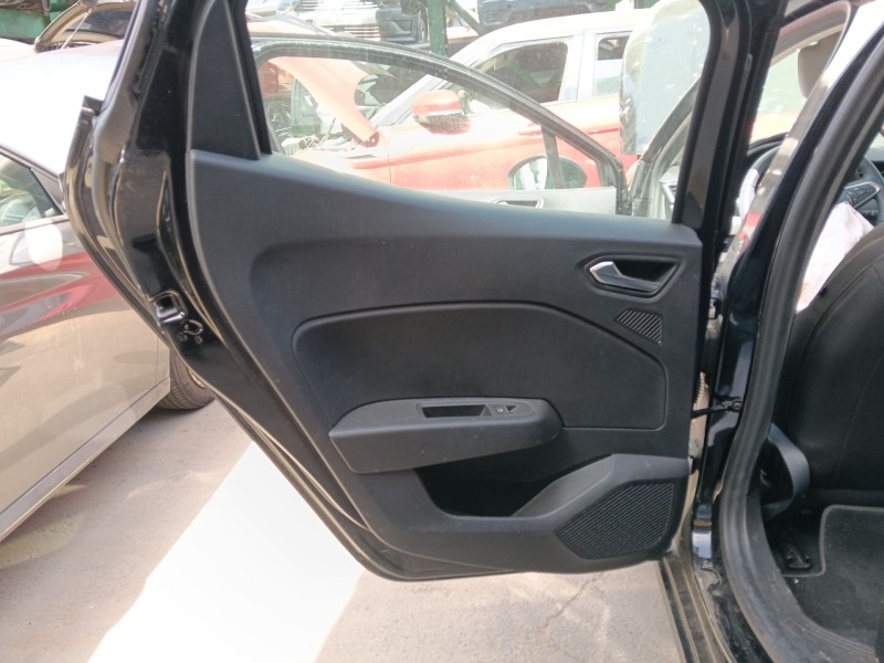 Recambio de guarnecido puerta trasera izquierda para renault clio v (b7_) tce 90 (b7mt) referencia OEM IAM   