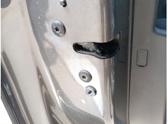 CERRADURA PUERTA DELANTERA IZQUIERDA 