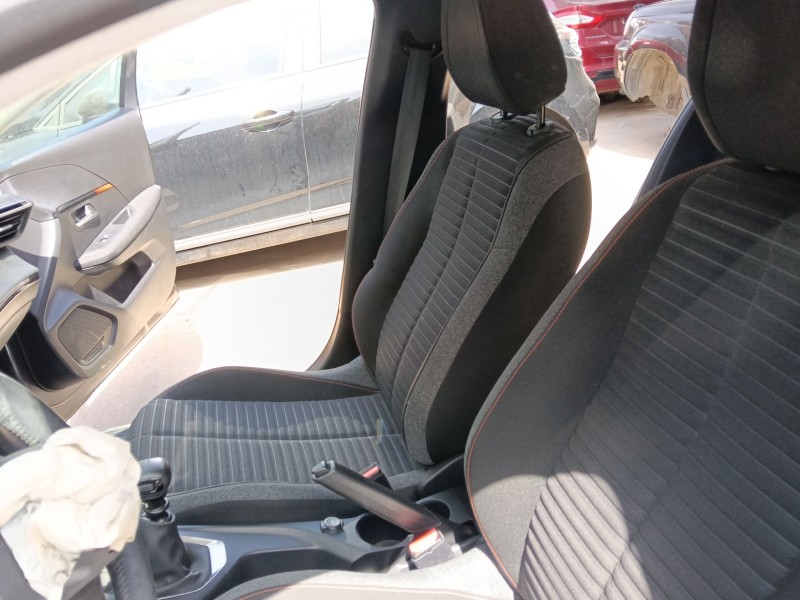 Recambio de asiento delantero derecho para peugeot 208 ii (ub_, up_, uw_, uj_) 1.2 puretech 100 referencia OEM IAM   