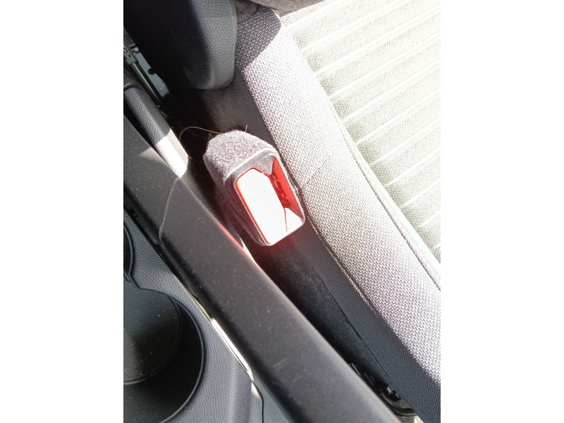 Recambio de enganche cinturon delantero izquierdo para peugeot 208 ii (ub_, up_, uw_, uj_) 1.2 puretech 100 referencia OEM IAM  