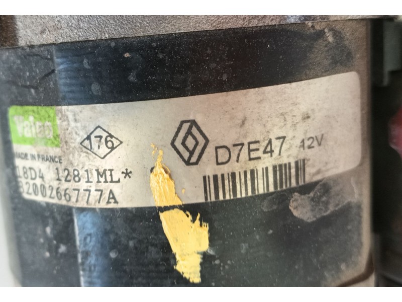 Recambio de motor arranque para renault megane ii sedán (lm0/1_) 1.6 referencia OEM IAM 233009667R / 233004003R  