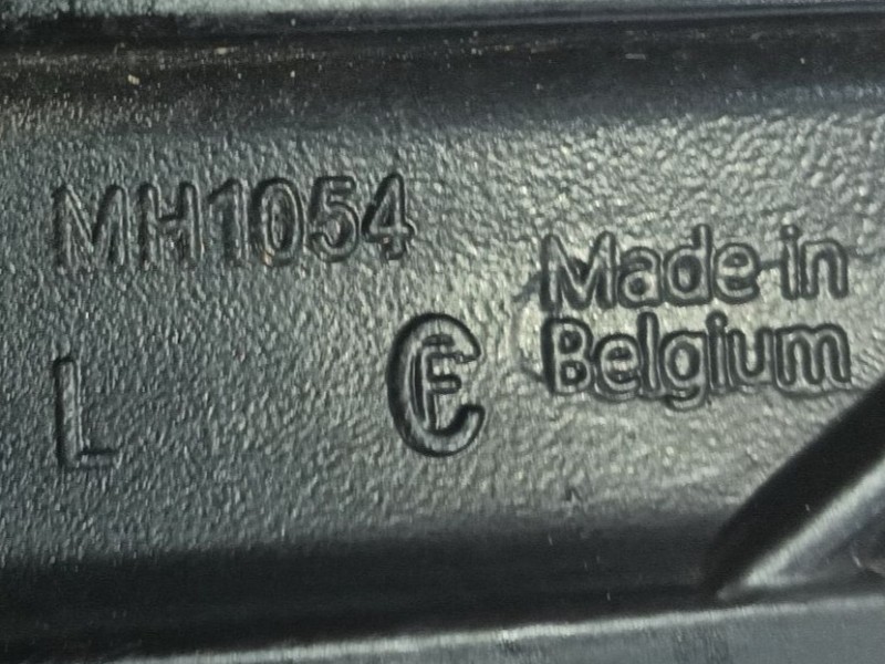 Recambio de brazo limpia delantero derecho para volkswagen id.4 (e21) pro eléctrico referencia OEM IAM   