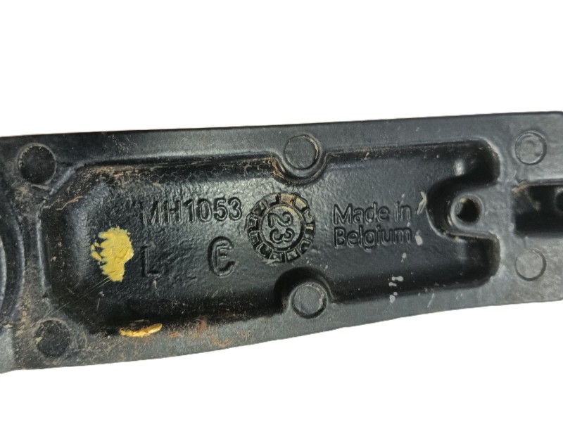 Recambio de brazo limpia delantero izquierdo para volkswagen id.4 (e21) pro eléctrico referencia OEM IAM   