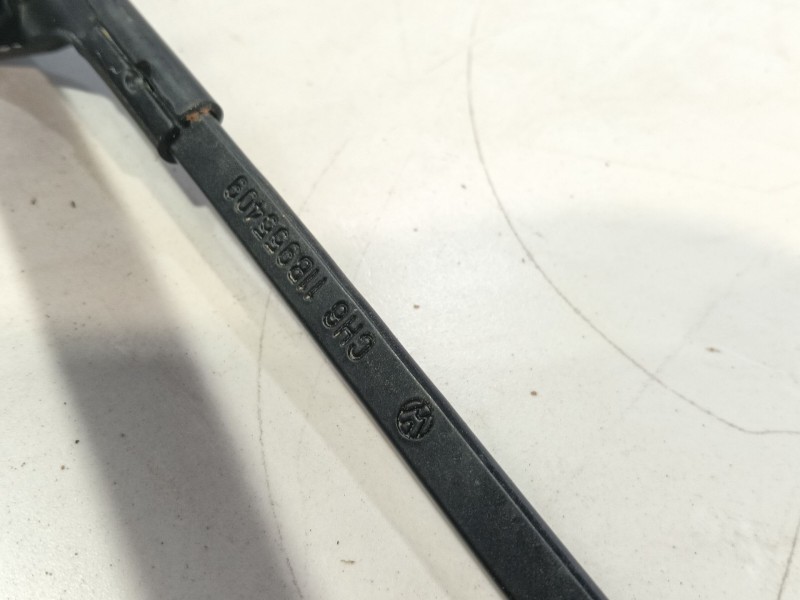 Recambio de brazo limpia delantero izquierdo para volkswagen id.4 (e21) pro eléctrico referencia OEM IAM   