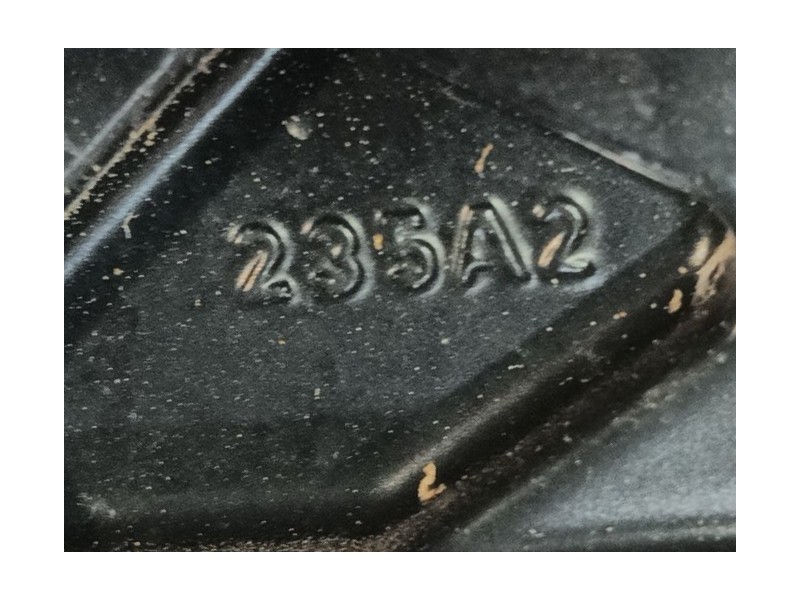 Recambio de brazo limpia delantero derecho para land rover discovery sport (l550) 2.0 d referencia OEM IAM LR064426  