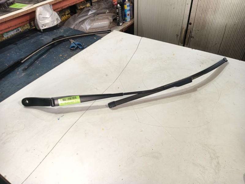 Recambio de brazo limpia delantero izquierdo para mg zs suv (azs1) 1.0 t-gdi referencia OEM IAM   