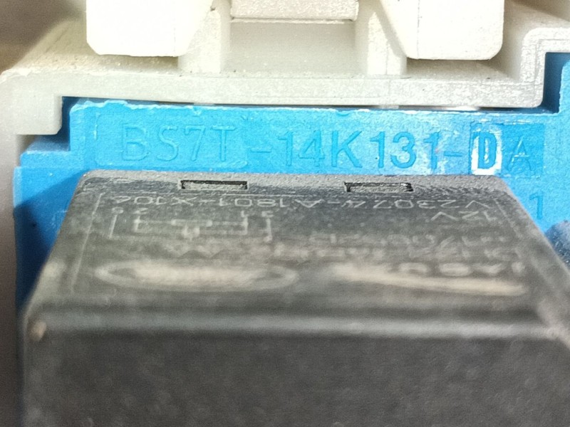 Recambio de caja reles / fusibles para land rover discovery sport (l550) 2.0 d referencia OEM IAM   