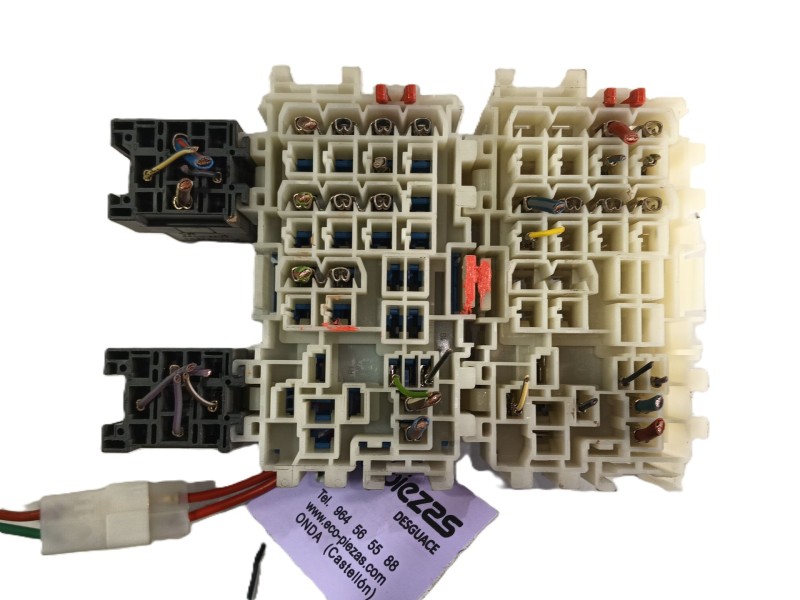 Recambio de caja reles / fusibles para land rover discovery sport (l550) 2.0 d referencia OEM IAM   