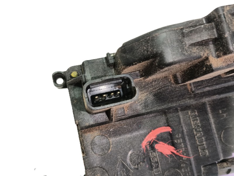 Recambio de cerradura puerta trasera izquierda para renault scénic iii (jz0/1_) 1.5 dci referencia OEM IAM 825030032R  