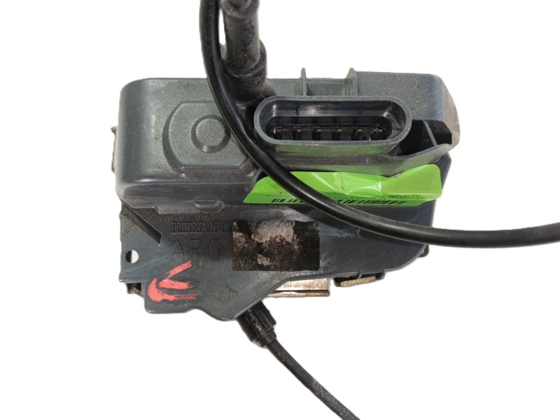 Recambio de cerradura puerta trasera izquierda para renault megane ii sedán (lm0/1_) 1.6 referencia OEM IAM 8200212468  