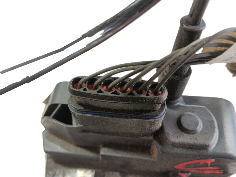 Recambio de cerradura puerta trasera derecha para renault megane ii sedán (lm0/1_) 1.6 referencia OEM IAM 8200212467  