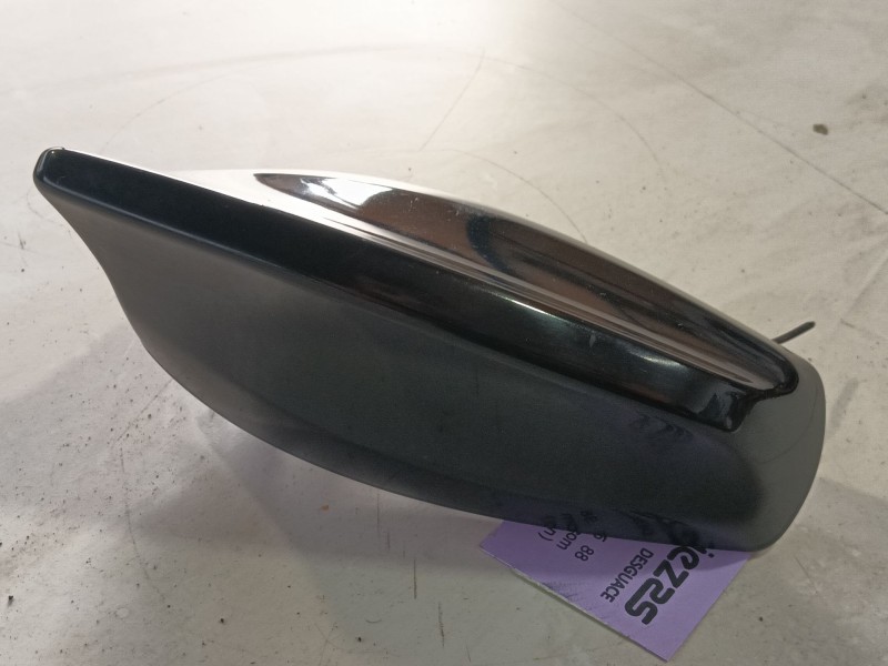 Recambio de antena para land rover discovery sport (l550) 2.0 d referencia OEM IAM   