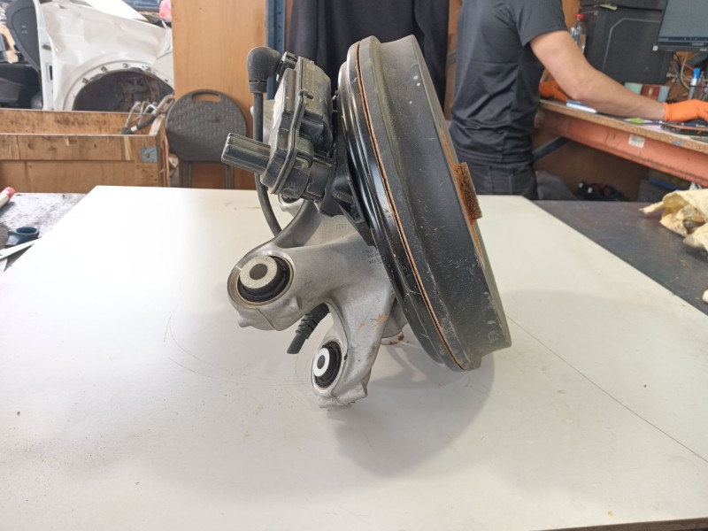 Recambio de mangueta trasera derecha para volkswagen id.4 (e21) pro eléctrico referencia OEM IAM   