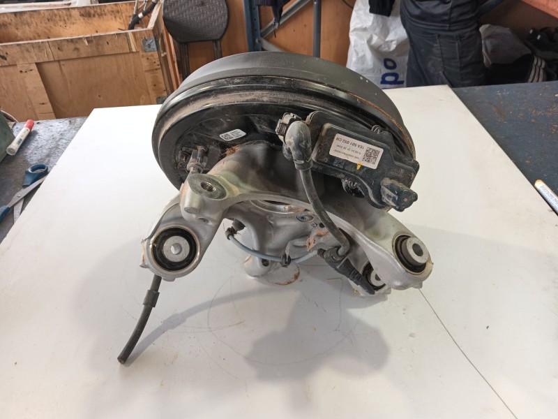 Recambio de mangueta trasera derecha para volkswagen id.4 (e21) pro eléctrico referencia OEM IAM   