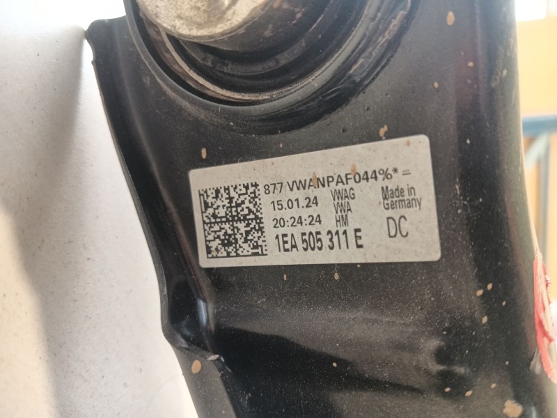 Recambio de brazo suspension inferior trasero derecho para volkswagen id.4 (e21) pro eléctrico referencia OEM IAM   
