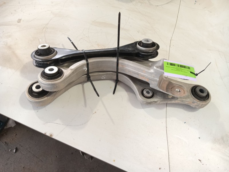 Recambio de brazo suspension superior trasero derecho para volkswagen id.4 (e21) pro eléctrico referencia OEM IAM   