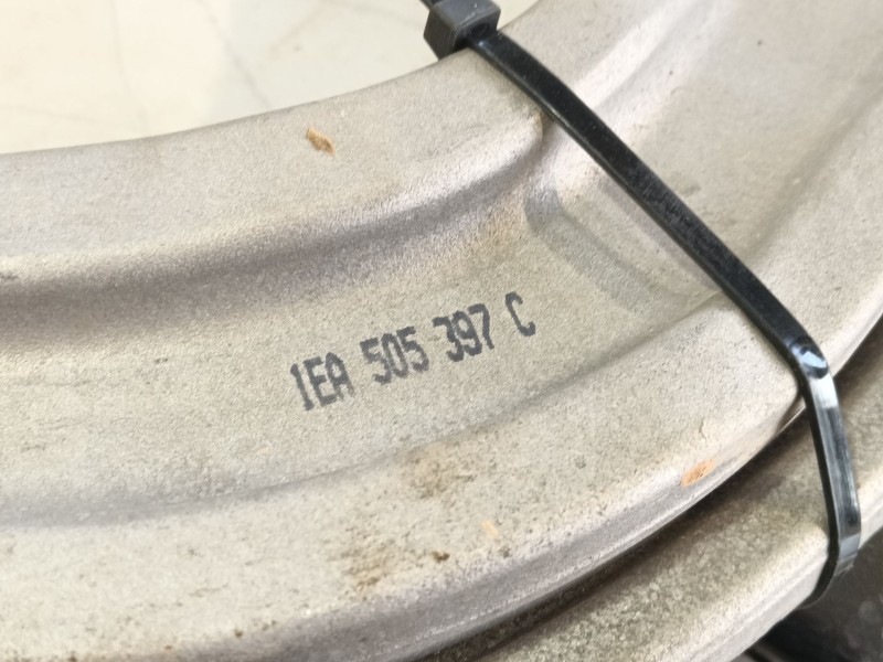 Recambio de brazo suspension superior trasero izquierdo para volkswagen id.4 (e21) pro eléctrico referencia OEM IAM   