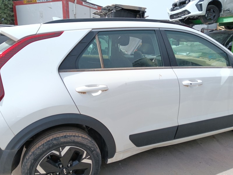 Recambio de puerta trasera derecha para kia niro ii (sg2) ev referencia OEM IAM   