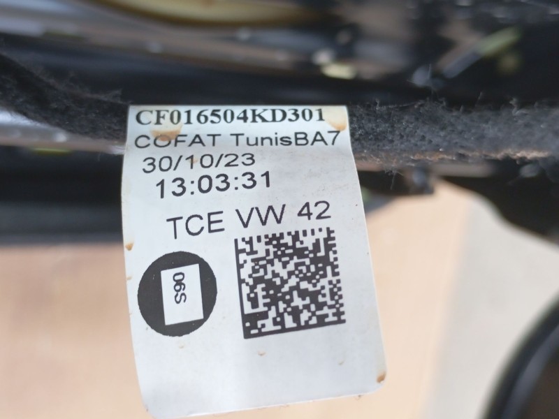 Recambio de asiento delantero izquierdo para volkswagen id.4 (e21) pro eléctrico referencia OEM IAM  CF016504KD301 