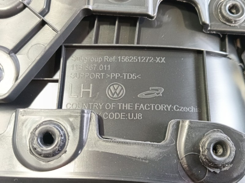 Recambio de guarnecido puerta delantera izquierda para volkswagen id.4 (e21) pro eléctrico referencia OEM IAM   