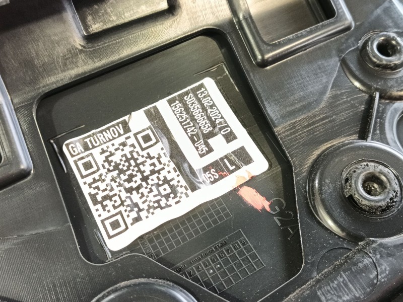 Recambio de guarnecido puerta trasera izquierda para volkswagen id.4 (e21) pro eléctrico referencia OEM IAM   