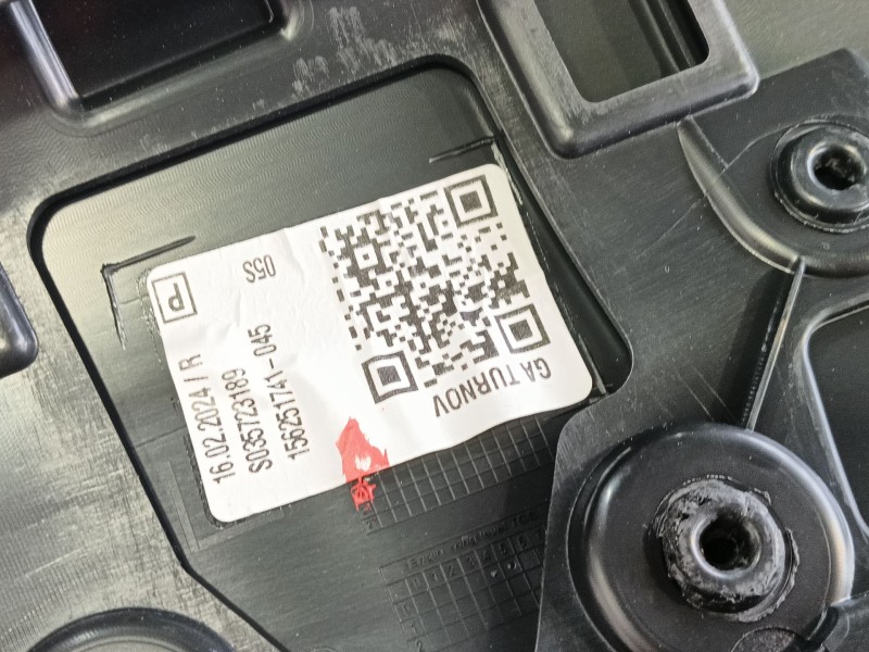 Recambio de guarnecido puerta trasera derecha para volkswagen id.4 (e21) pro eléctrico referencia OEM IAM   