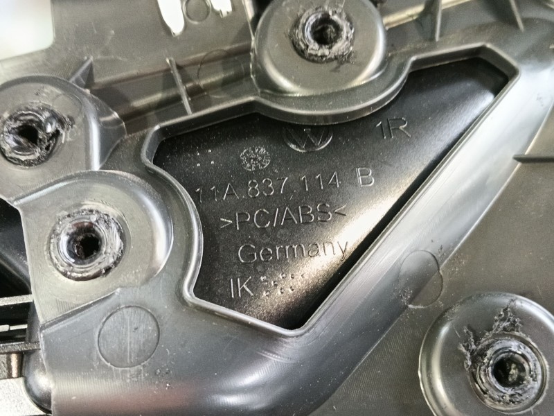 Recambio de guarnecido puerta delantera derecha para volkswagen id.4 (e21) pro eléctrico referencia OEM IAM   