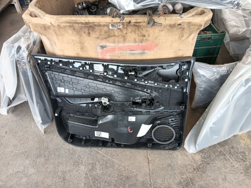 Recambio de guarnecido puerta delantera derecha para volkswagen id.4 (e21) pro eléctrico referencia OEM IAM   