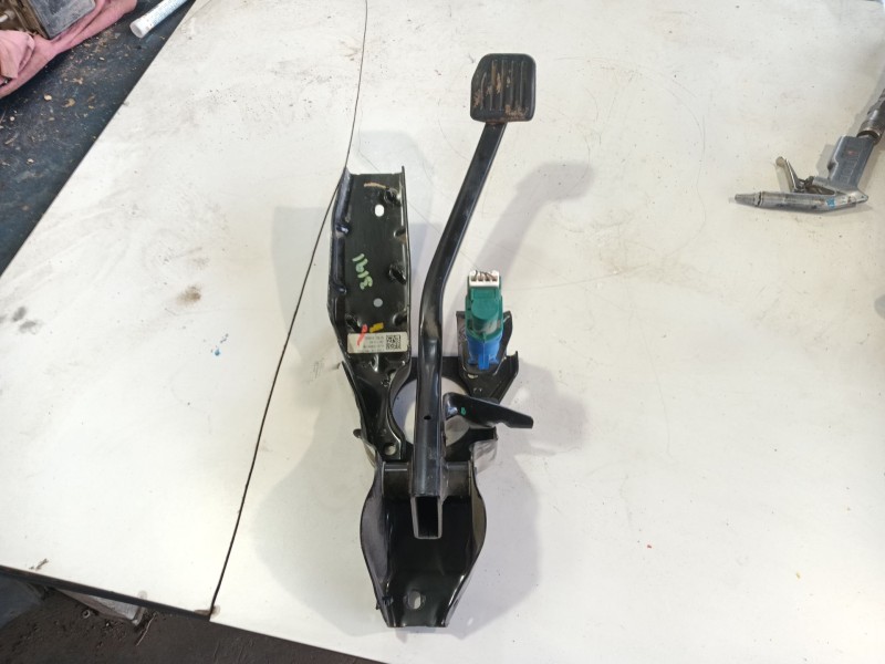 Recambio de pedal freno para land rover discovery sport (l550) 2.0 d referencia OEM IAM LR027627  