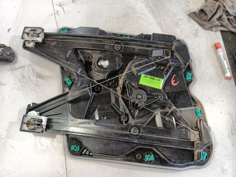 Recambio de elevalunas delantero izquierdo para volkswagen id.4 (e21) pro eléctrico referencia OEM IAM 11A837461F  