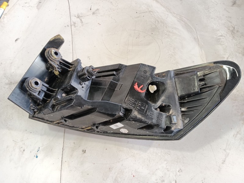 Recambio de piloto trasero izquierdo para volkswagen id.4 (e21) pro eléctrico referencia OEM IAM 11A945095  