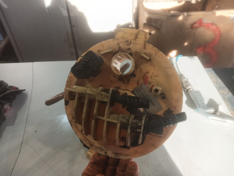 Recambio de bomba combustible para land rover range rover sport ii (l494) 4.4 sdv8 4x4 referencia OEM IAM LR038431  