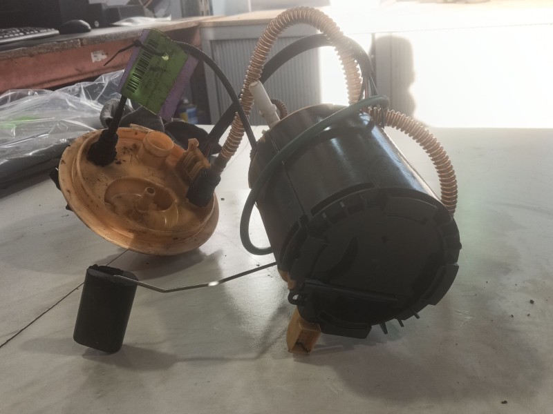 Recambio de bomba combustible para land rover range rover sport ii (l494) 4.4 sdv8 4x4 referencia OEM IAM LR038431  