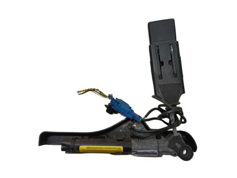 Recambio de enganche cinturon delantero izquierdo para citroën c3 i (fc_, fn_) 1.4 hdi referencia OEM IAM 8973TH 33019289 