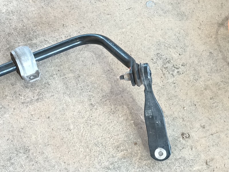 Recambio de barra estabilizadora trasera para volkswagen id.4 (e21) pro eléctrico referencia OEM IAM   