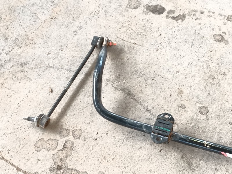 Recambio de barra estabilizadora delantera para kia sportage iv (ql, qle) 1.7 crdi referencia OEM IAM   