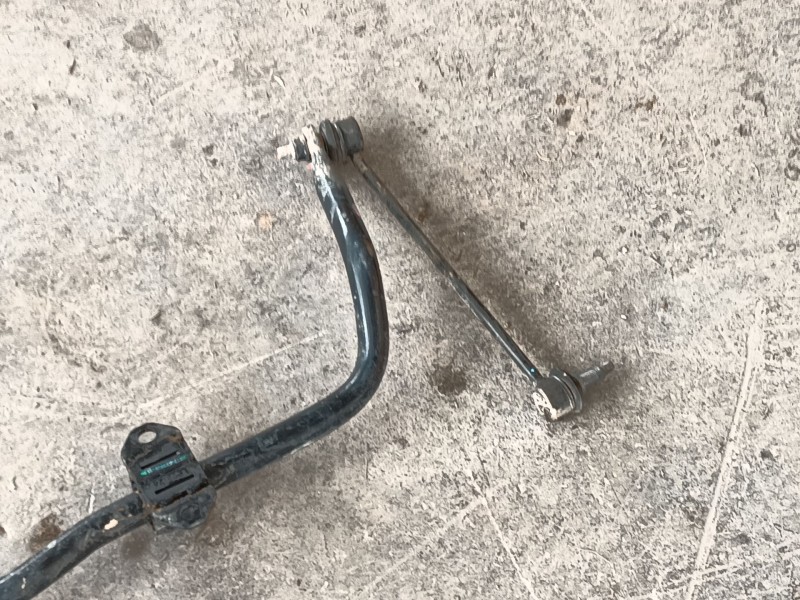 Recambio de barra estabilizadora delantera para kia sportage iv (ql, qle) 1.7 crdi referencia OEM IAM   