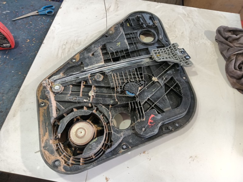 Recambio de elevalunas trasero derecho para kia sportage iv (ql, qle) 1.7 crdi referencia OEM IAM   