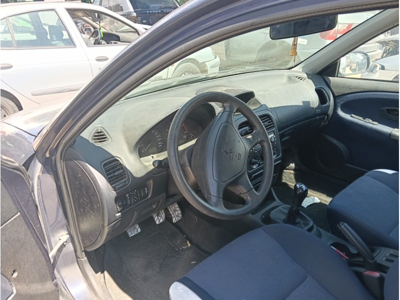 mitsubishi carisma (da_) del año 2002