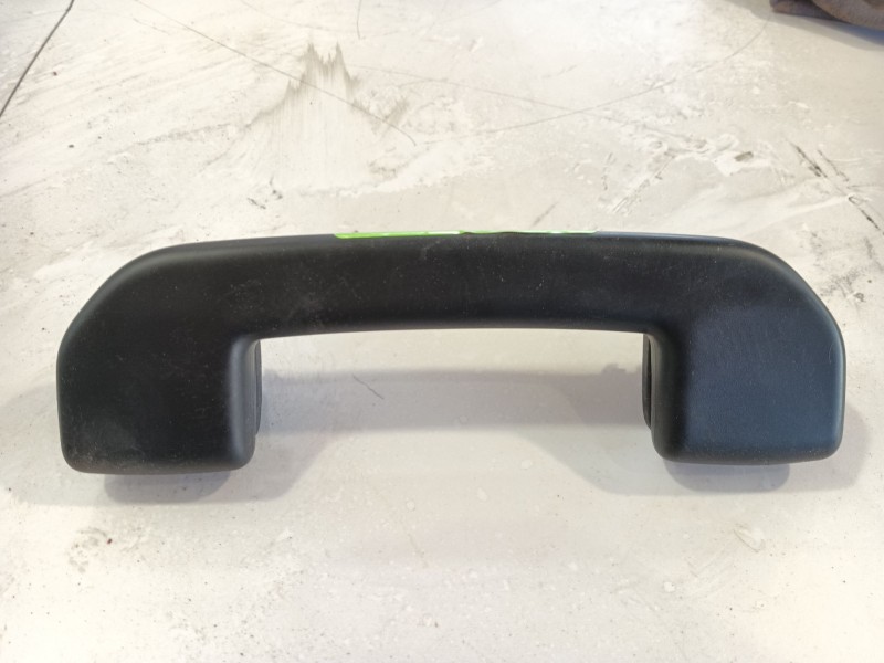 Recambio de asidero delantero derecho para peugeot 2008 ii (ud_, us_, uy_, uj_, ur_, uc_) 1.2 puretech 130 referencia OEM IAM   