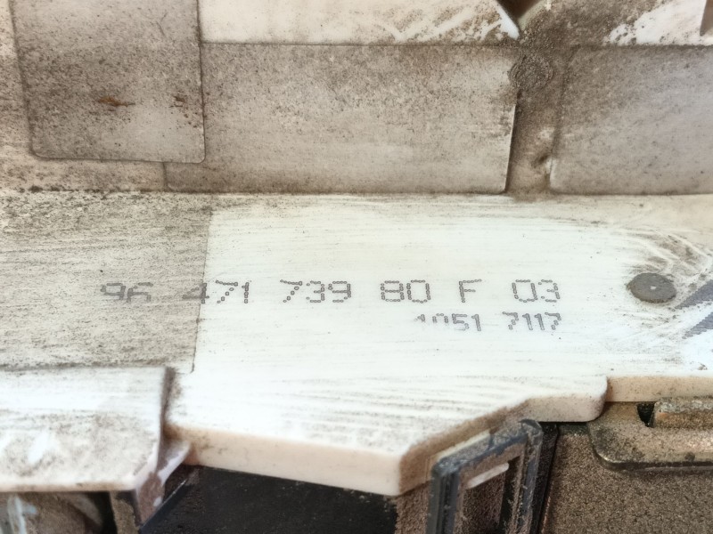 Recambio de cerradura puerta delantera izquierda para citroën c4 coupé (la_) 1.6 16v referencia OEM IAM 9135FE  