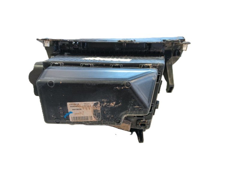 Recambio de guantera para peugeot 2008 ii (ud_, us_, uy_, uj_, ur_, uc_) 1.2 puretech 130 referencia OEM IAM   