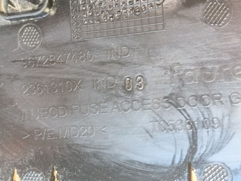 Recambio de guantera para peugeot 2008 ii (ud_, us_, uy_, uj_, ur_, uc_) 1.2 puretech 130 referencia OEM IAM   