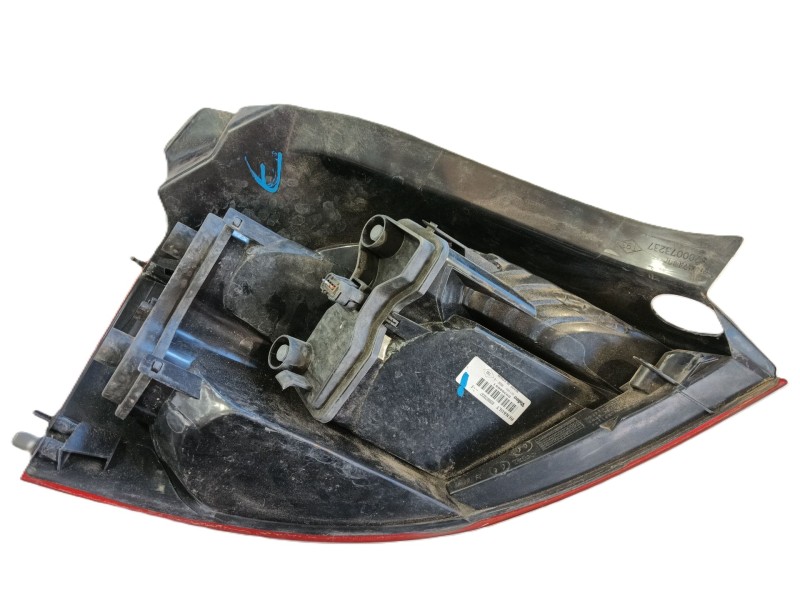 Recambio de piloto trasero derecho para renault megane ii (bm0/1_, cm0/1_) 1.6 16v (bm0c, cm0c) referencia OEM IAM 8200073237  