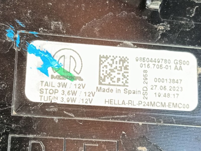 Recambio de piloto trasero izquierdo para peugeot 2008 ii (ud_, us_, uy_, uj_, ur_, uc_) 1.2 puretech 130 referencia OEM IAM   