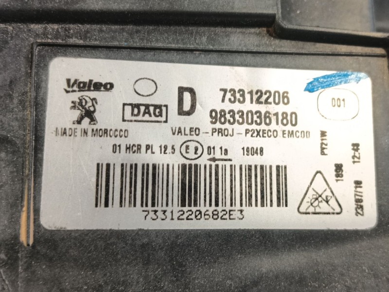Recambio de faro derecho para peugeot 2008 ii (ud_, us_, uy_, uj_, ur_, uc_) 1.2 puretech 130 referencia OEM IAM 9833036180  