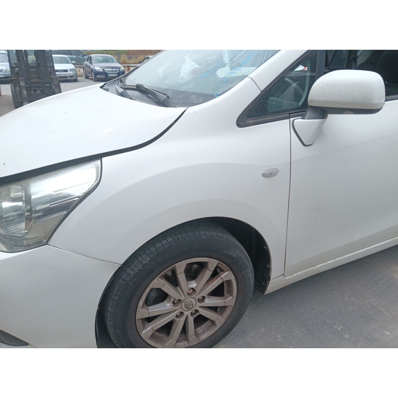 Recambio de aleta delantera izquierda para toyota verso (_r2_) 1.6 (zgr20_) referencia OEM IAM 538120F020  