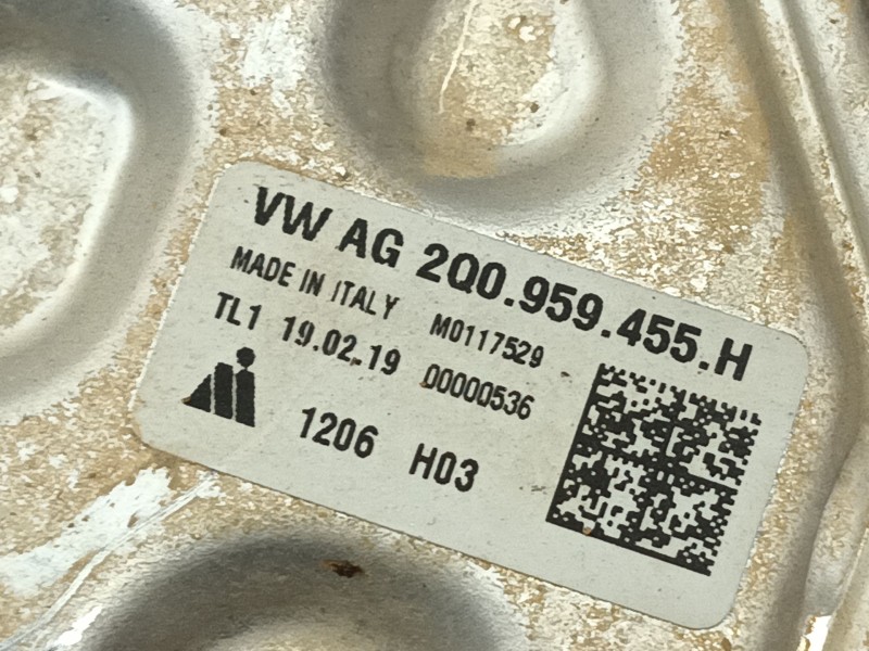 Recambio de electroventilador para seat arona (kj7, kjp) 1.0 tsi referencia OEM IAM 2Q0121203M  